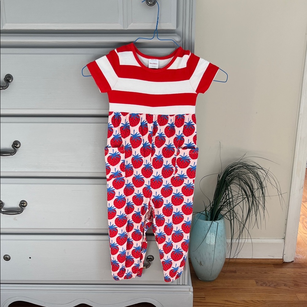 Hanna Andersson 3T Girls Strawberry Print Romper